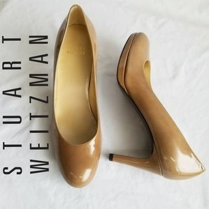 STUART WEITZMAN Tan 3 in. heels rounded toe EUC8.5